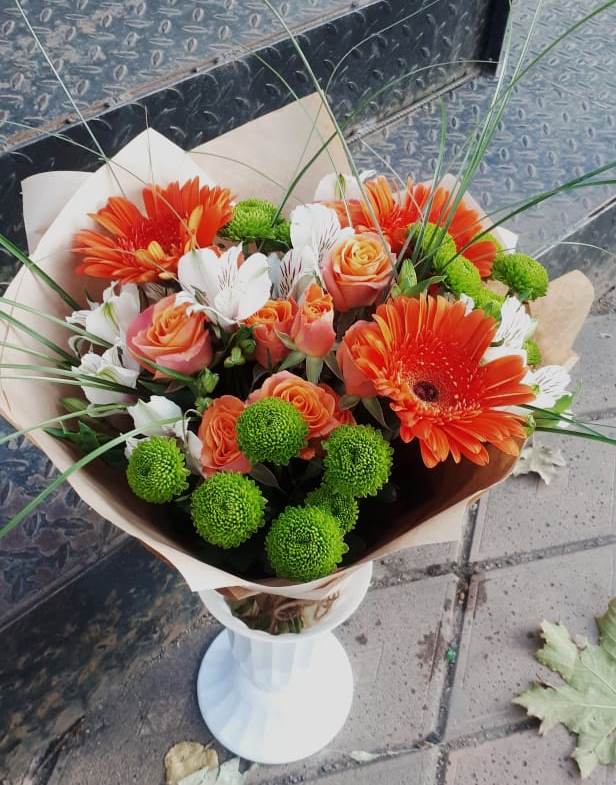 Букет цветов из: Герберы, Хризантемы, Альстромерии и Розы в Березово Воронежской области