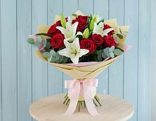 Букет цветов из:  Лилии и Розы в Березово Воронежской области