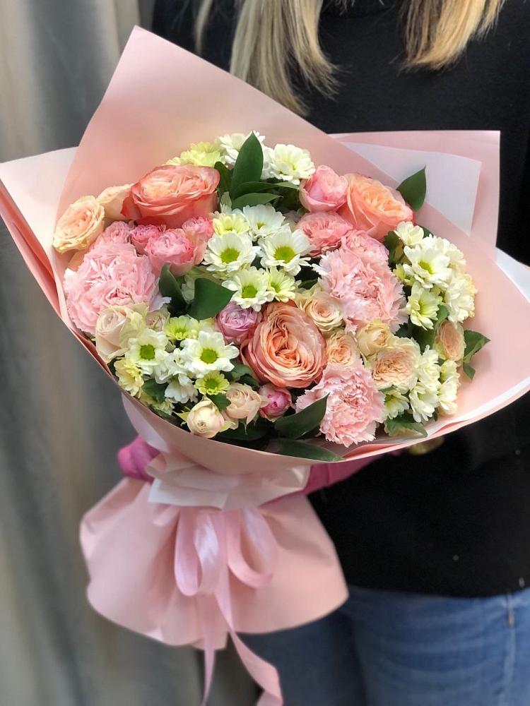 Букет цветов из: Гвоздики, Розы и Хризантемы в Березово Воронежской области