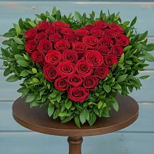 Цветочная композиция из Розы в виде сердца в Березово Воронежской области