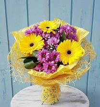 Букет цветов из:  Хризантемы и Герберы в Березово Воронежской области