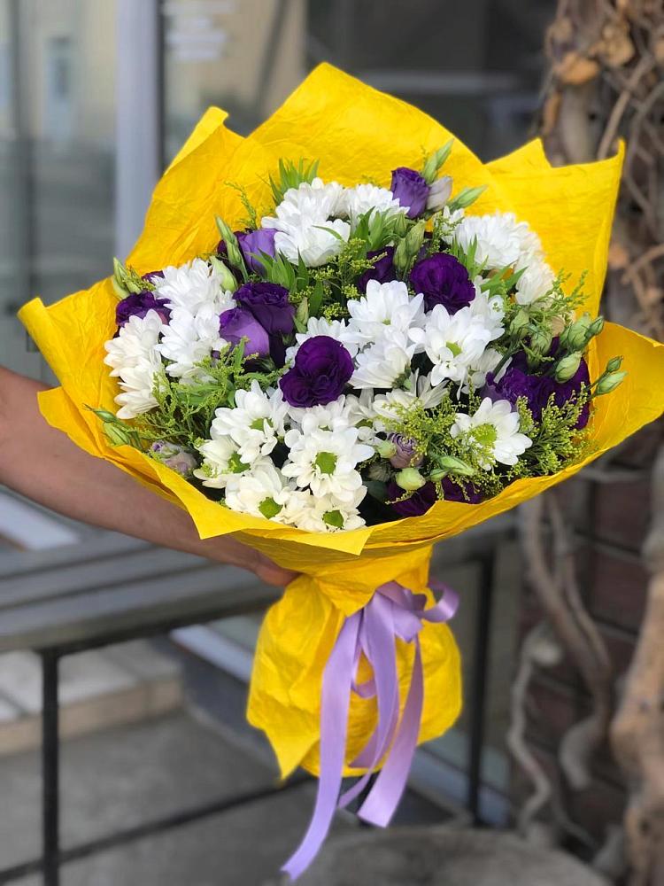 Букет цветов из: Ирисы, Хризантемы и Ромашки в Березово Воронежской области