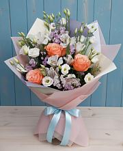 Букет цветов из:  Лизиантусы, Розы, Альстромерии и Гипсофила в Березово Воронежской области