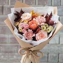 Букет цветов из:  Гвоздики, Хризантемы и Розы в Березово Воронежской области
