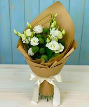 Букет цветов из:  Хризантемы и Лизиантусы в Березово Воронежской области