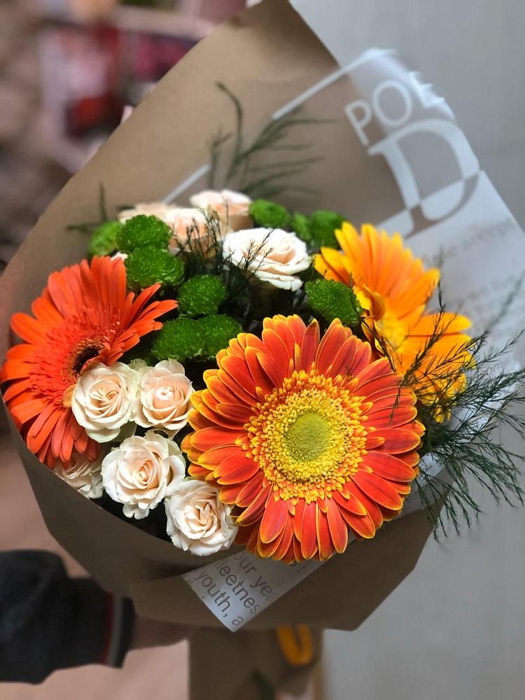 Букет цветов из: Герберы, Хризантемы и Розы в Березово Воронежской области