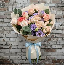 Букет цветов из:  Розы, Лизиантусы и Гвоздики в Березово Воронежской области